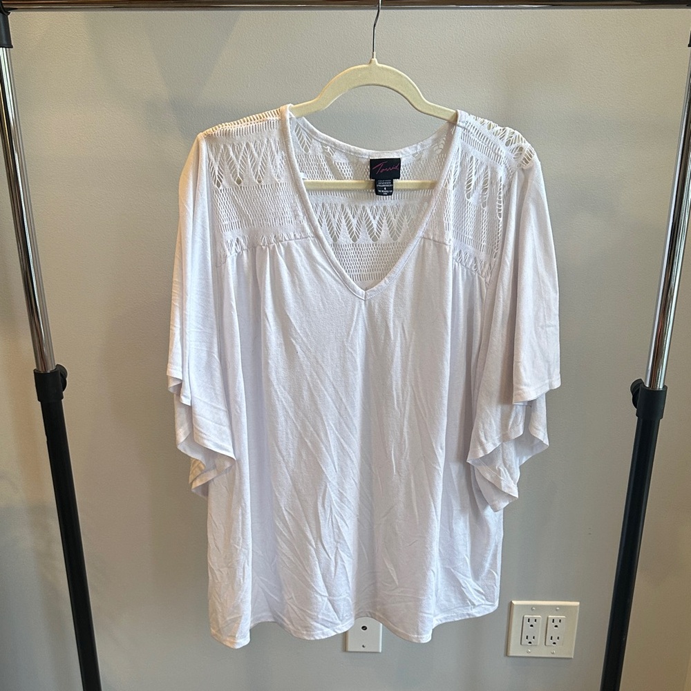 Torrid White Women's Blouse